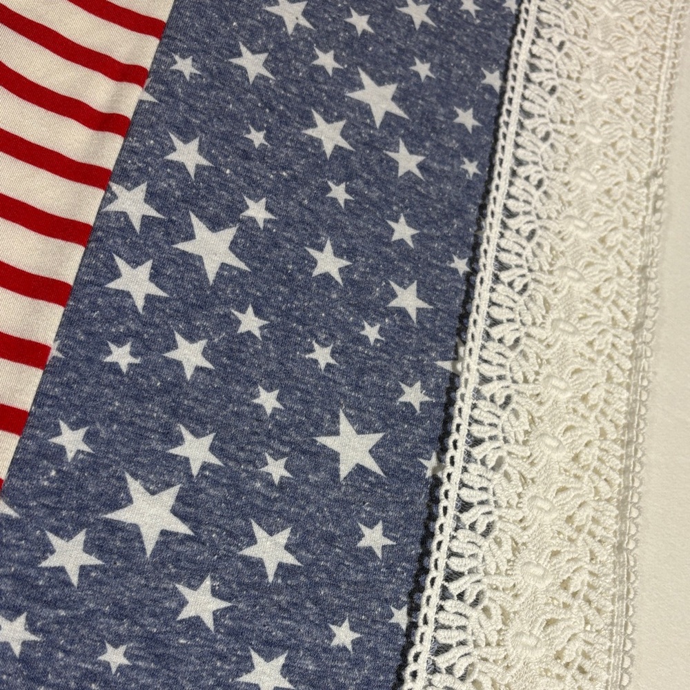 Patriotic Stars and Stripes Women's sleeveless lace Top Large - Picture 14 of 14